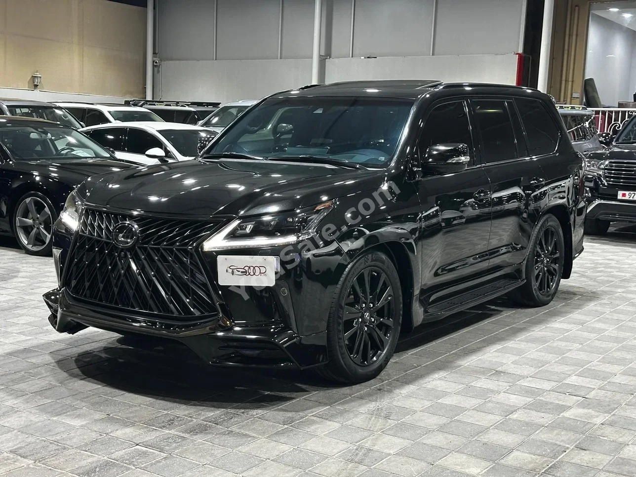 لكزس  ال اكس  570 اس  2019  اتوماتك  142,000 كم  8 سلندر  اس يو في  أسود