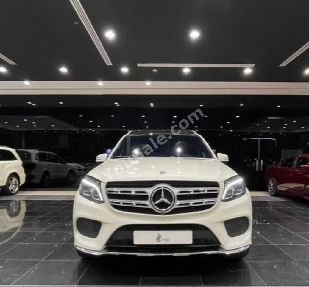 Mercedes-Benz  GL-Class  500  2017  Automatic  127,000 KM  8 Cylinder  SUV  White