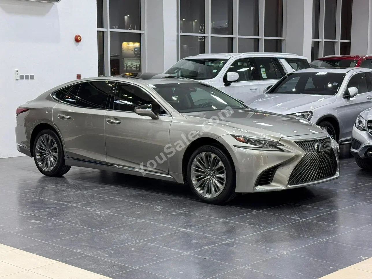 Lexus  LS  500  2018  Automatic  90,850 KM  6 Cylinder  Sedan  Silver