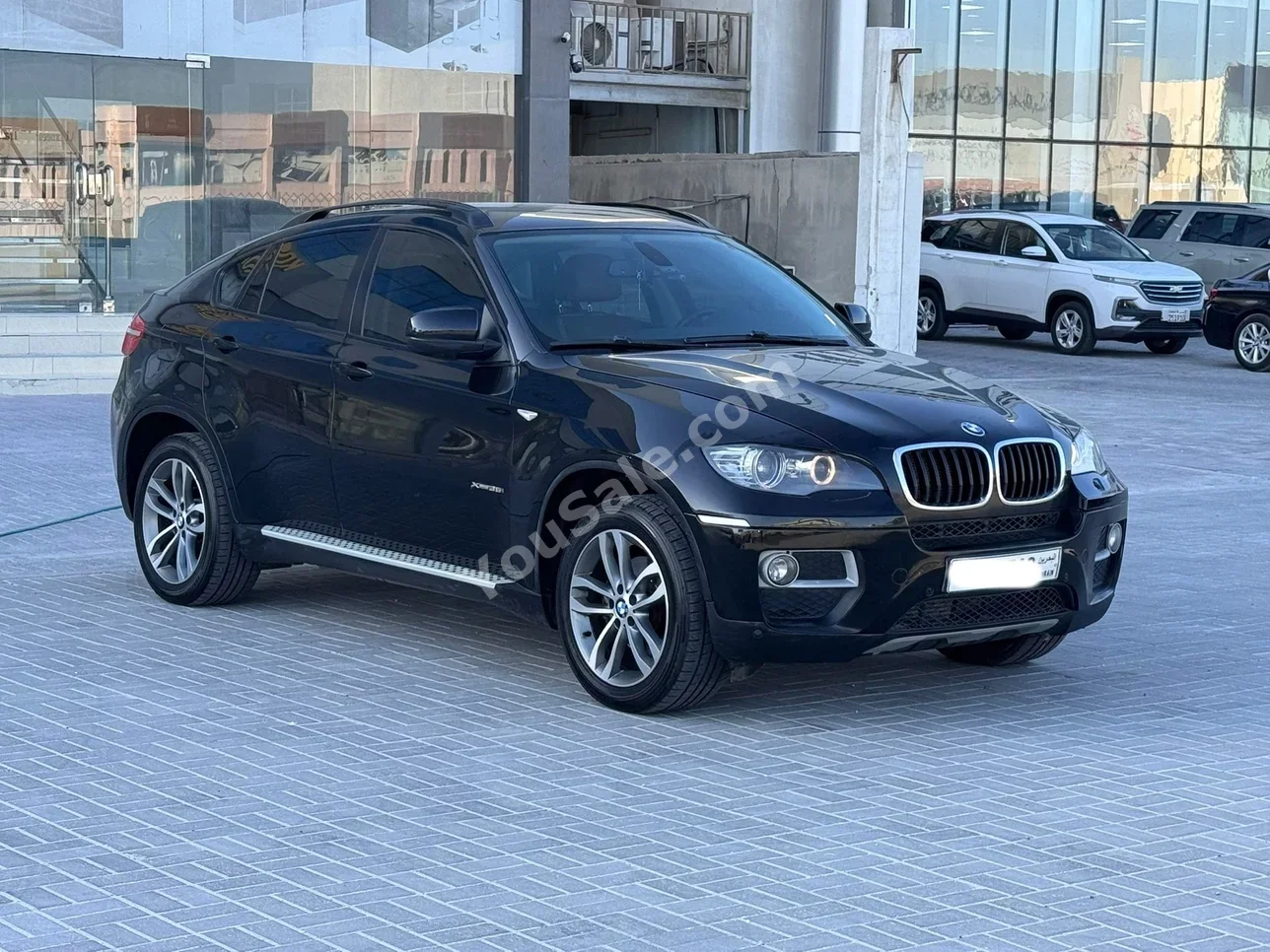 بي ام دبليو الفئة - اكس 6 2014 اتوماتك 125,350 كم 6 سلندر اس يو في أسود