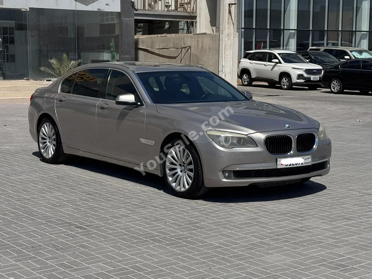بي ام دبليو الفئة - السابعة 750 Li 2012 اتوماتك 156,300 كم 8 سلندر سيدان فضي