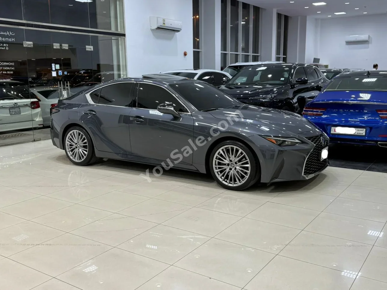 لكزس  اي اس  350  2023  اتوماتك  69,300 كم  6 سلندر  سيدان  رمادي  تحت الضمان