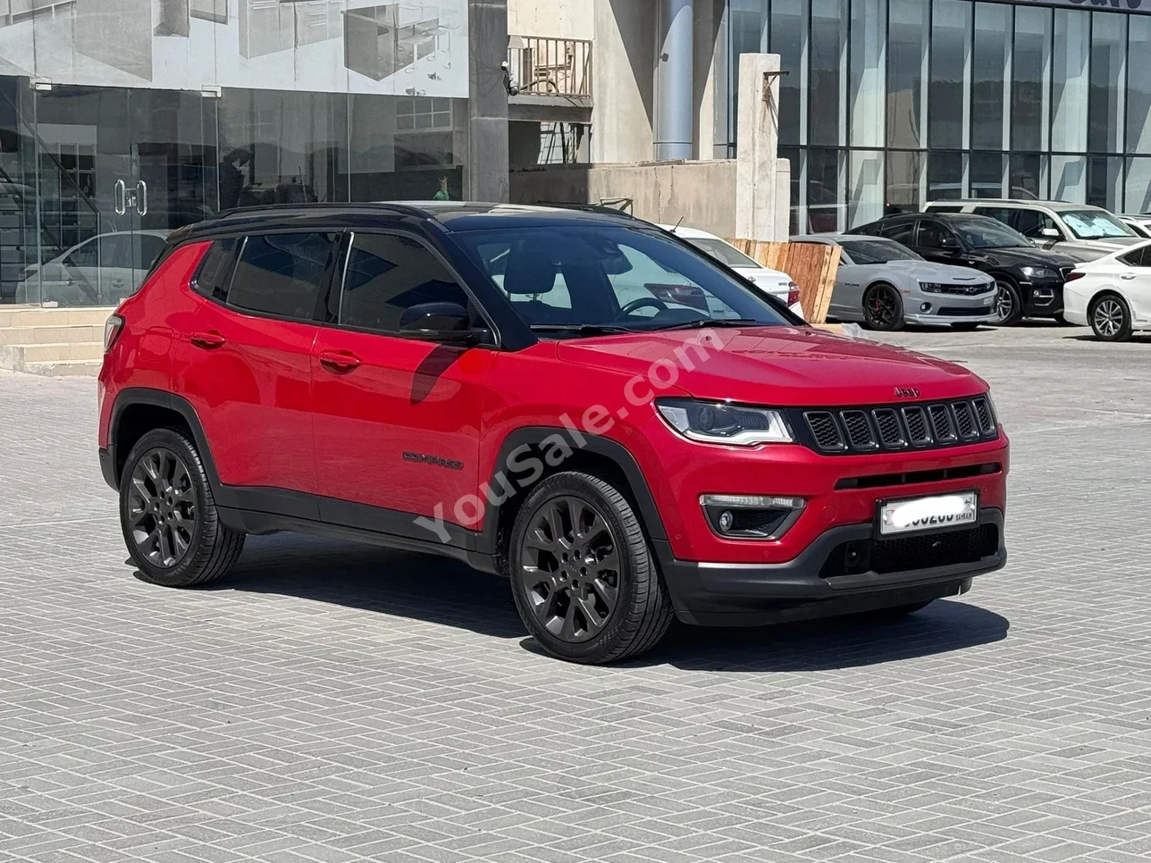 جييب  كومباس  2019  اتوماتك  92,300 كم  4 سلندر  اس يو في  أحمر