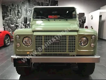 Land Rover  Defender  90  2016  SUV  Manual  4  3,000  4WD  Green  Diesel
