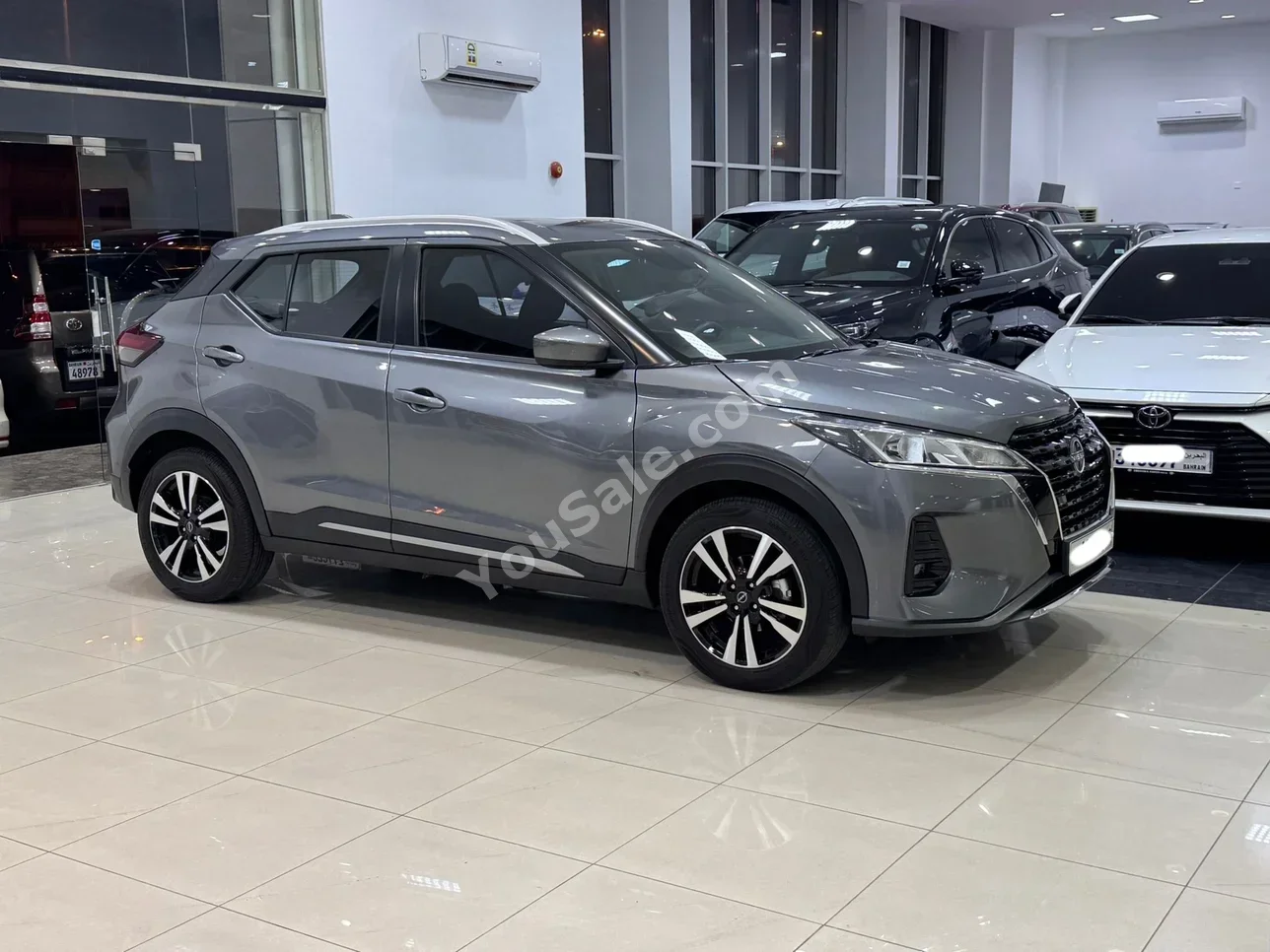 Nissan  kicks  2024  Automatic  25,150 KM  4 Cylinder  Hatchback  Gray  With Warranty