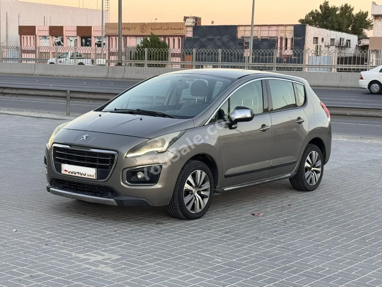 بيجو  3008  2015  اتوماتك  90,850 كم  4 سلندر  اس يو في  ذهبي