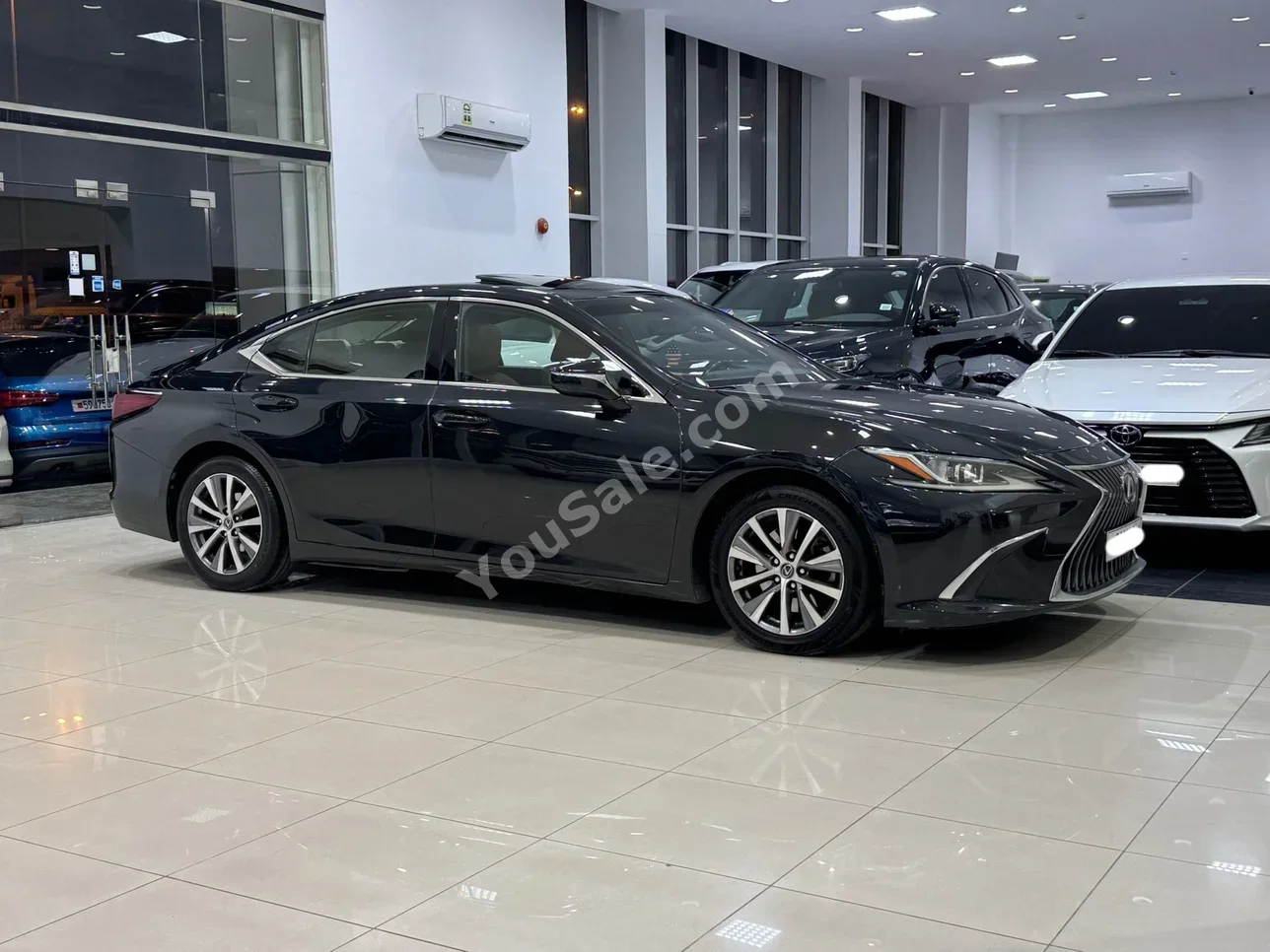 Lexus  ES  350  2020  Automatic  110,600 KM  4 Cylinder  Sedan  Black