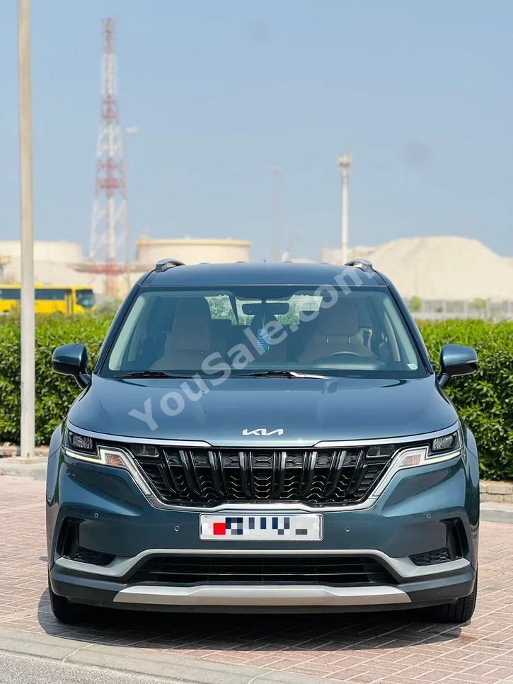 Kia  Carnival  2023  Automatic  80,000 KM  6 Cylinder  SUV  Blue
