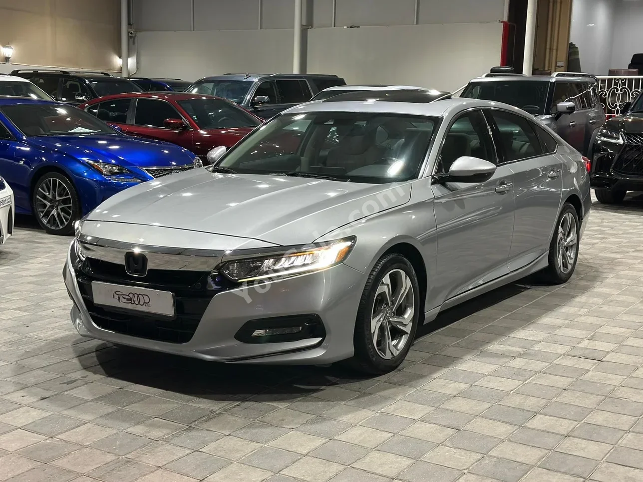 Honda  Accord  2019  Automatic  80,000 KM  4 Cylinder  Sedan  Silver