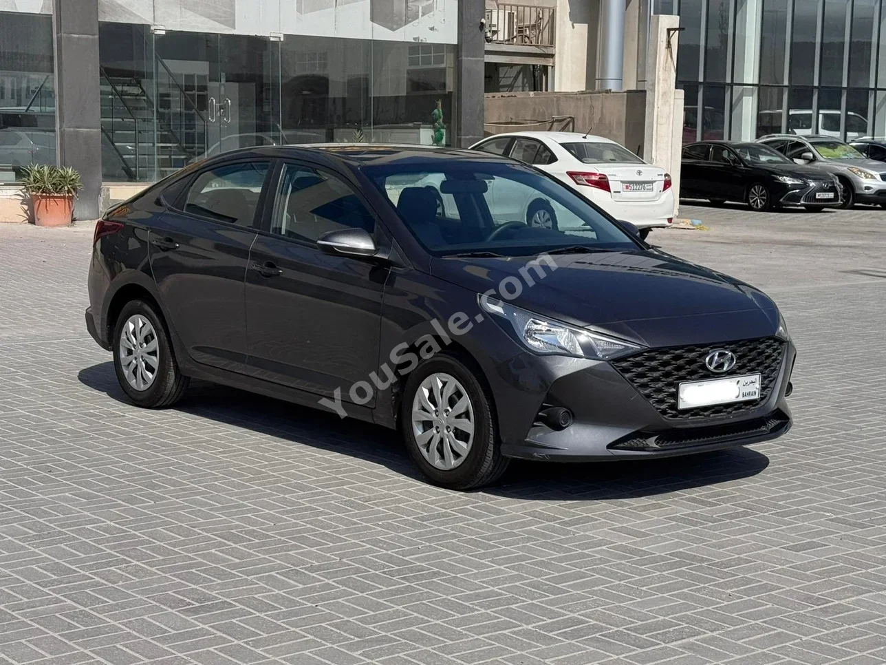 هيونداي  اكسنت  1.6  2023  اتوماتك  93,600 كم  4 سلندر  سيدان  رمادي