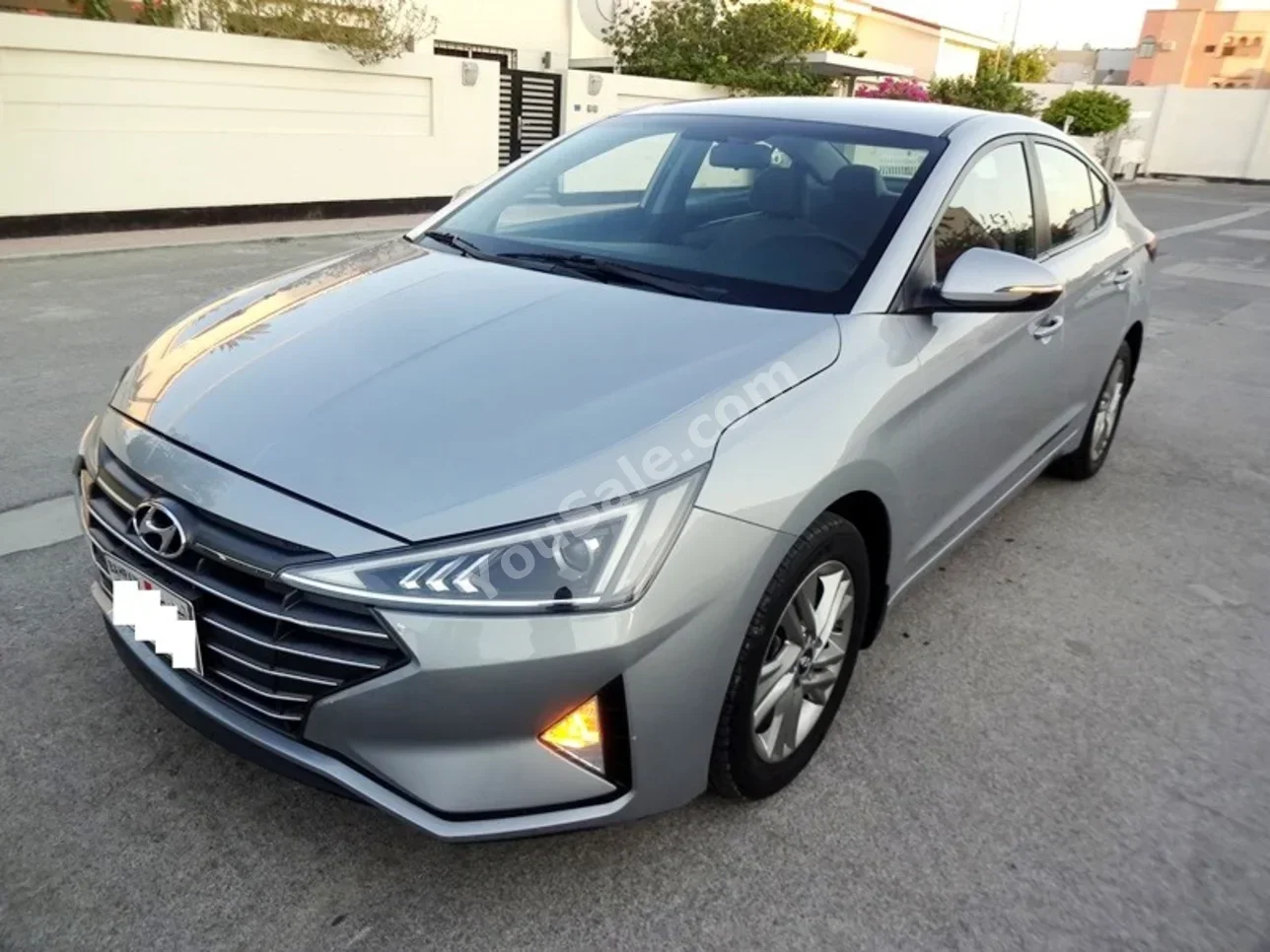 Hyundai  Elantra  2020  Automatic  56,000 KM  4 Cylinder  Sedan  Silver