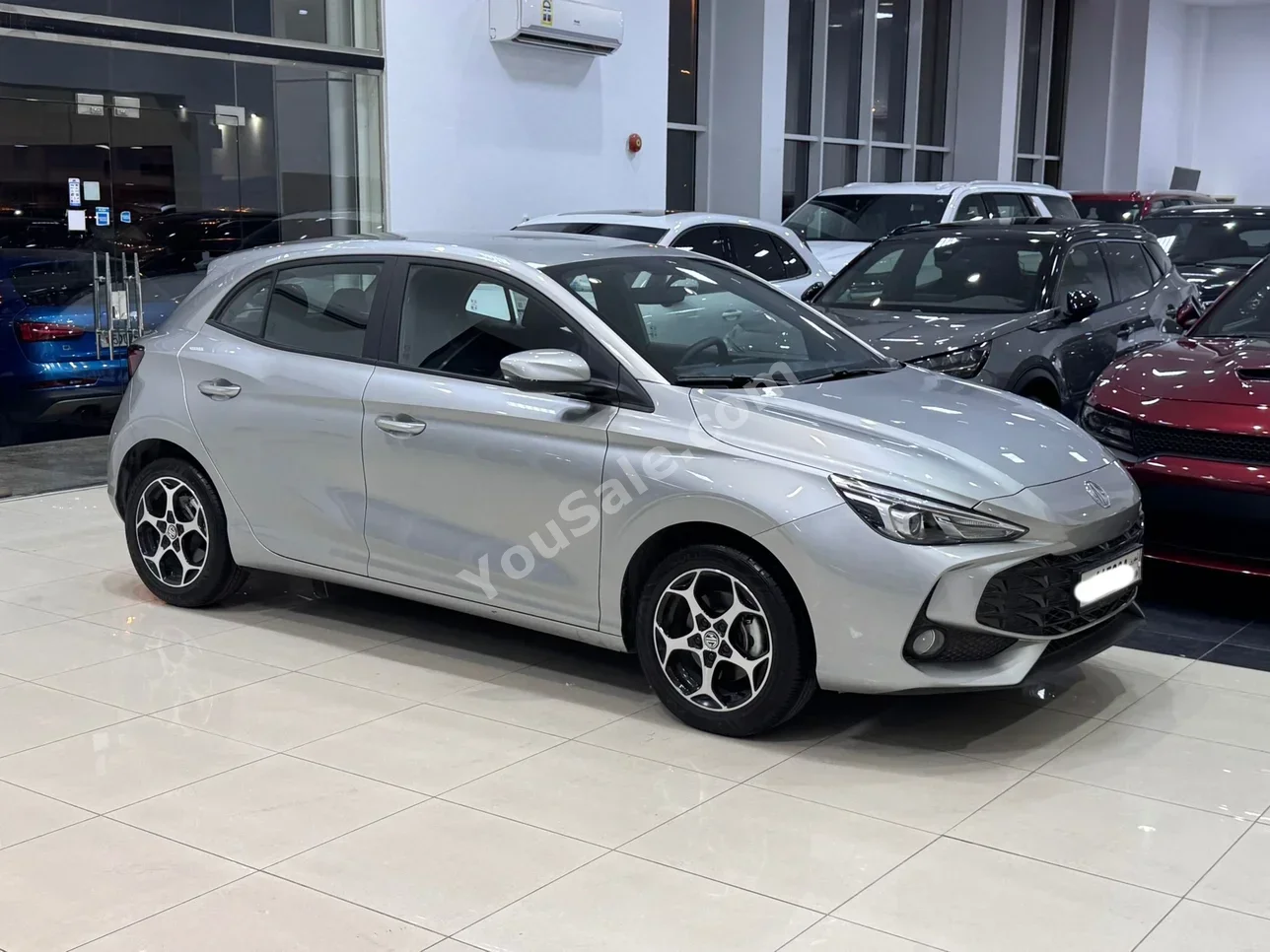 MG  3  2025  Automatic  11,000 KM  4 Cylinder  Hatchback  Silver  With Warranty
