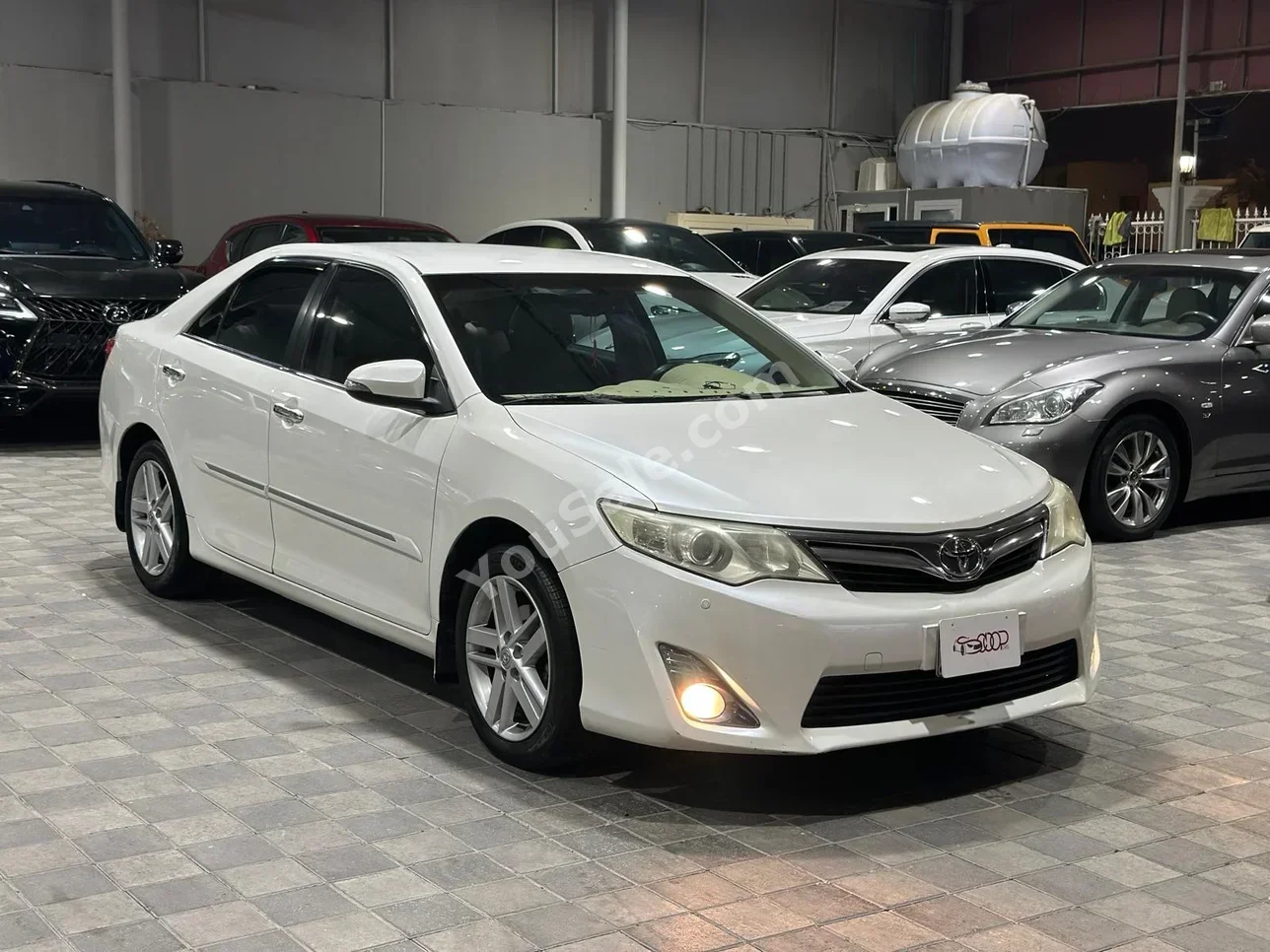 Toyota Camry GLX 2015 Automatic 186,999 KM 4 Cylinder SUV White