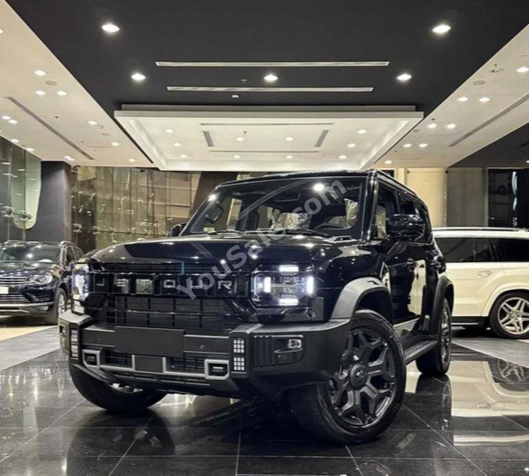 JETOUR T2 LUXURY 2026 Automatic 0 KM 4 Cylinder SUV Black With Warranty
