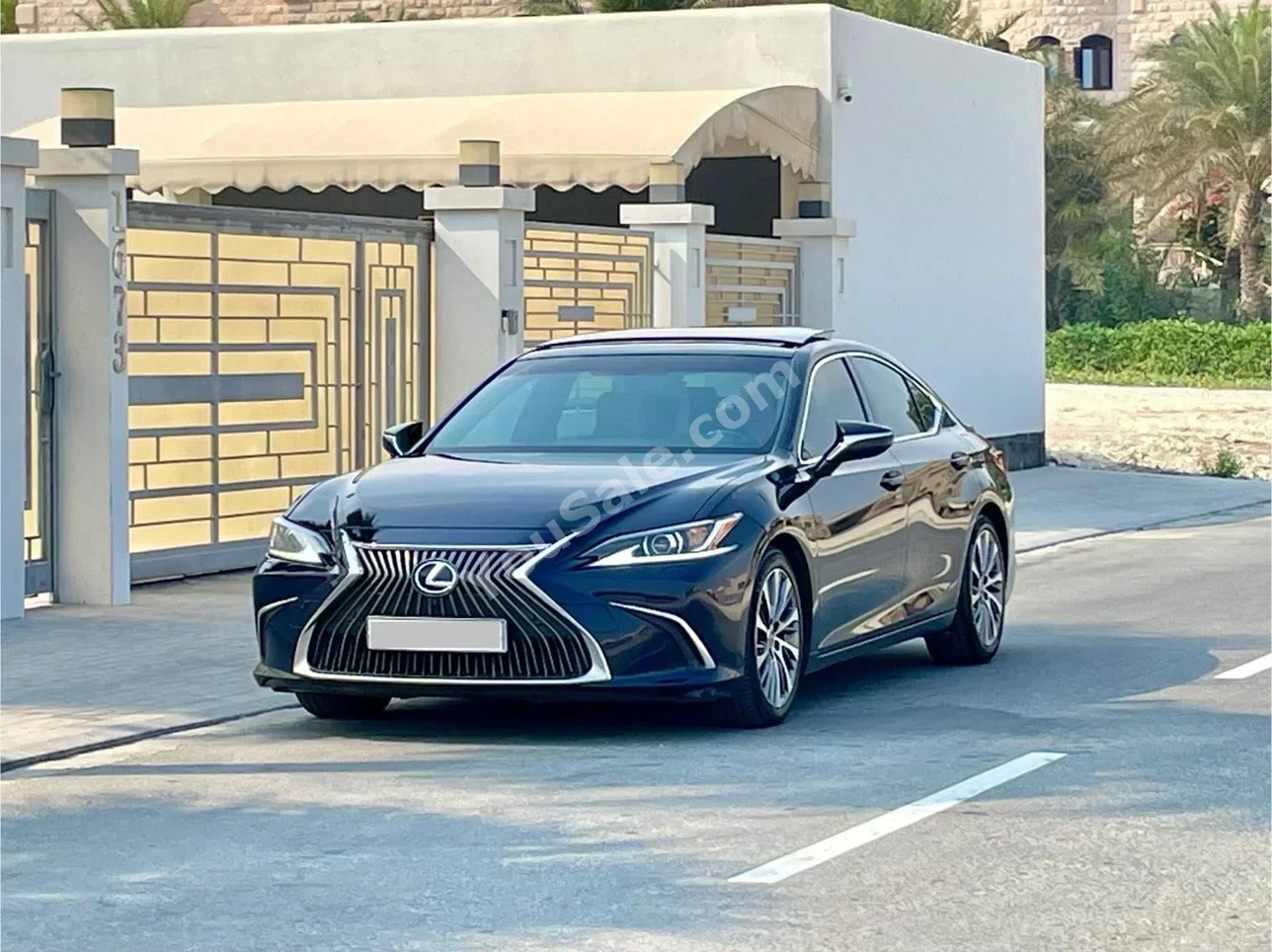 لكزس اي اس 350 2019 اتوماتك 78,000 كم 6 سلندر كوبيه \ سبورت ازرق