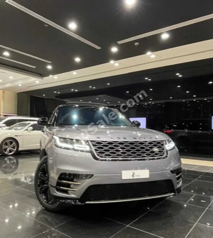 Land Rover  Range Rover  VELAR  2020  Automatic  95,000 KM  4 Cylinder  SUV  Gray