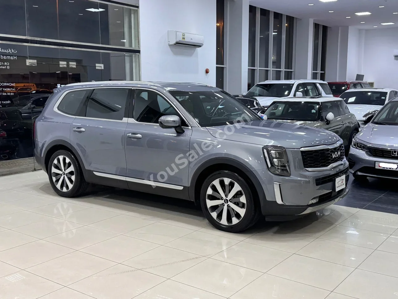 Kia  Carnival  2022  Automatic  38,900 KM  6 Cylinder  SUV  Gray  With Warranty