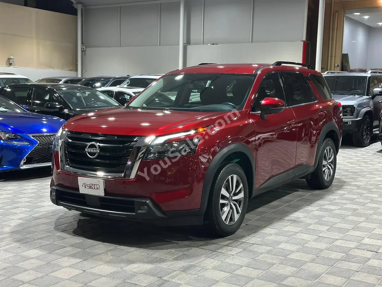 Nissan  Pathfinder  2023  Automatic  13,000 KM  5 Cylinder  SUV  Red