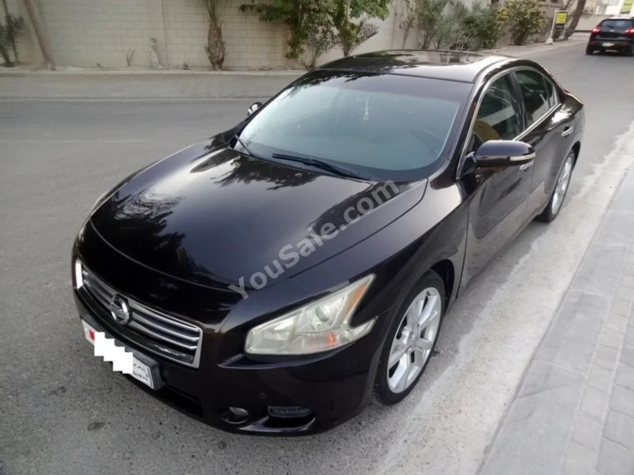 Nissan  Maxima  2014  Automatic  98,000 KM  6 Cylinder  Sedan  Black