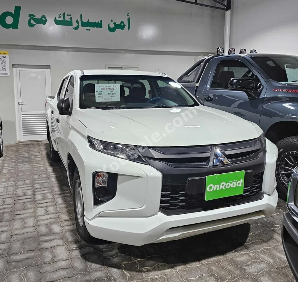 Mitsubishi Pickup 2020 Manual 139,000 KM 4 Cylinder Pick Up White With Warranty