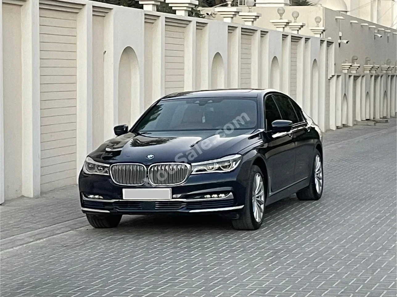 بي ام دبليو  الفئة - السابعة  740 Li  2016  اتوماتك  99,000 كم  6 سلندر  سيدان  ازرق