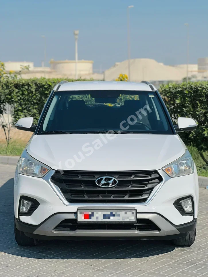 هيونداي  كريتا  2019  اتوماتك  138,000 كم  4 سلندر  اس يو في  أبيض