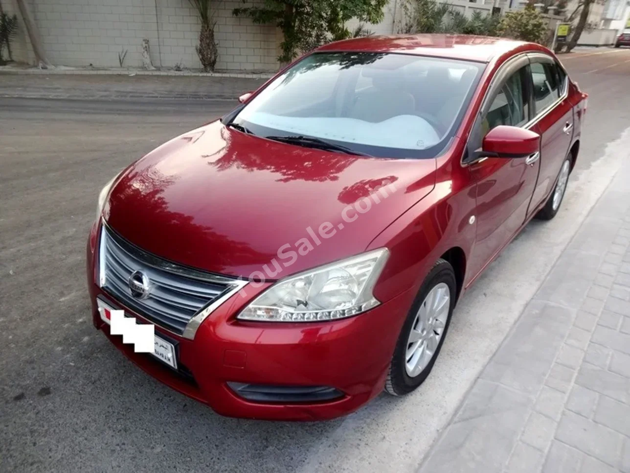 Nissan  Sentra  2018  Automatic  79,000 KM  4 Cylinder  Sedan  Red