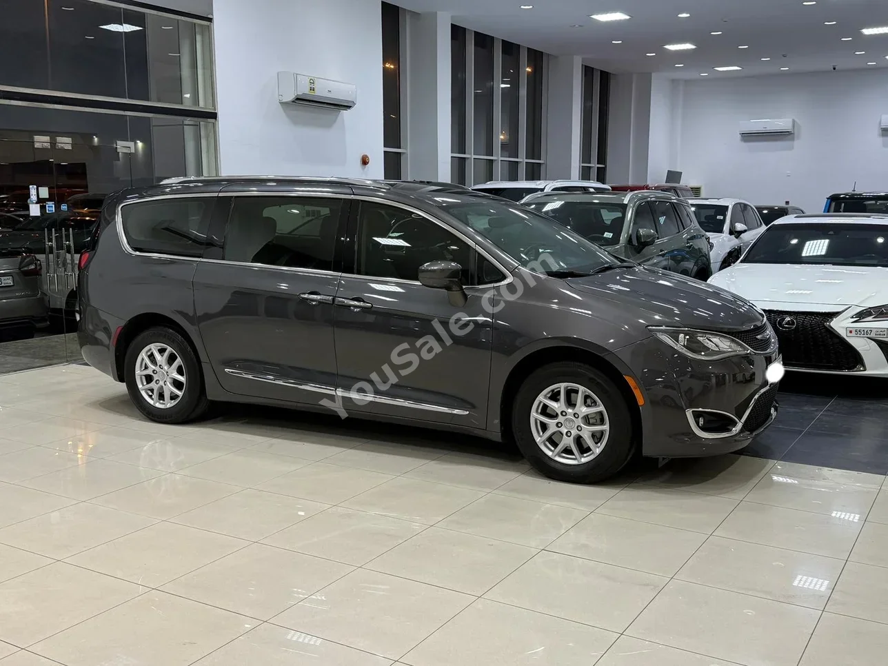 Chrysler  Pacifica  2020  Automatic  81,800 KM  6 Cylinder  SUV  Gray