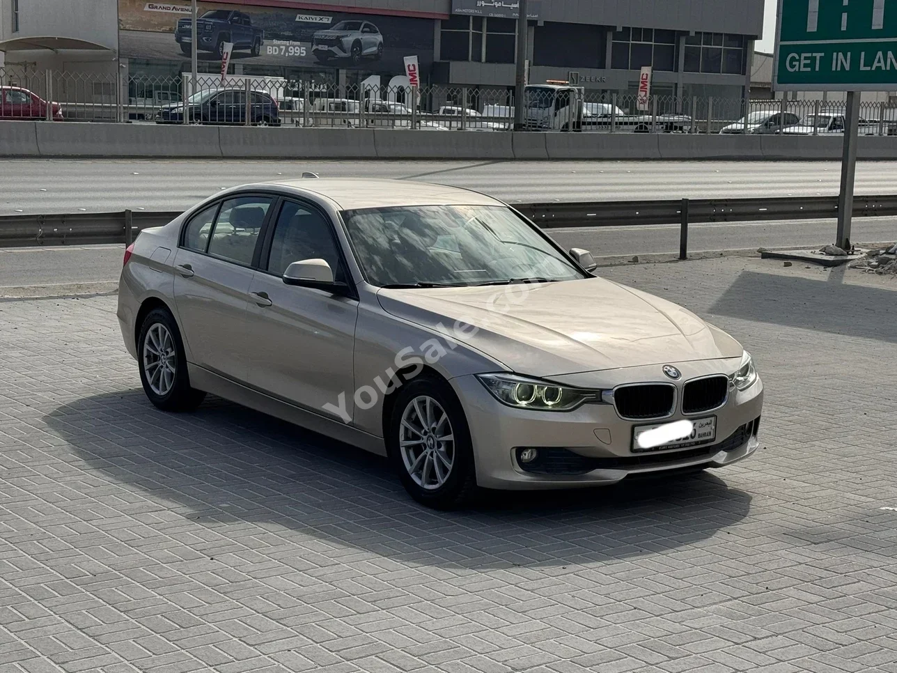 بي ام دبليو  الفئة - الثالثة  316i  2015  اتوماتك  128,250 كم  4 سلندر  سيدان  بيج