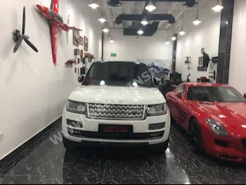 Land Rover  Range Rover  Vogue  Autobiography  2013  SUV  Automatic  8  88,000  4WD  White  Gasoline