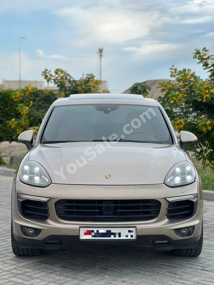 بورش  كيان  اس  2015  اتوماتك  169,000 كم  6 سلندر  اس يو في  ذهبي