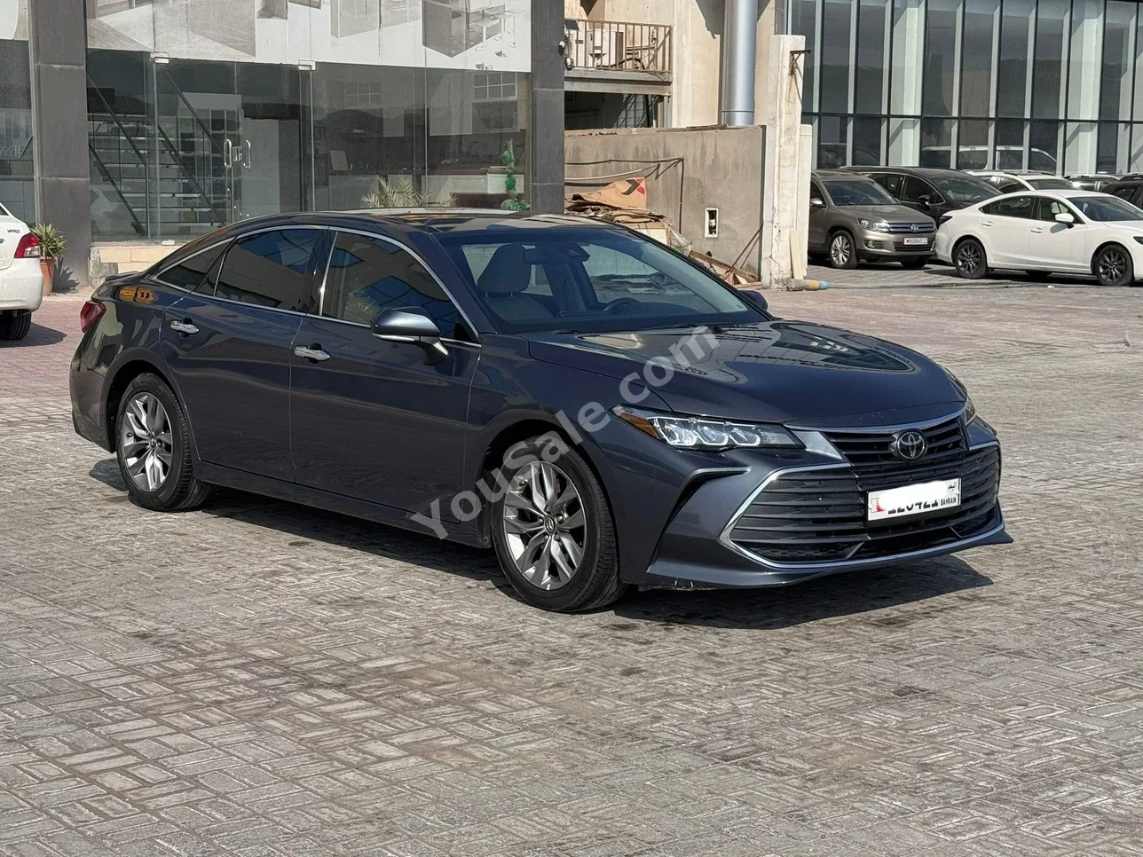 تويوتا  أفالون  اكس ال اي  2020  اتوماتك  80,950 كم  6 سلندر  سيدان  رمادي