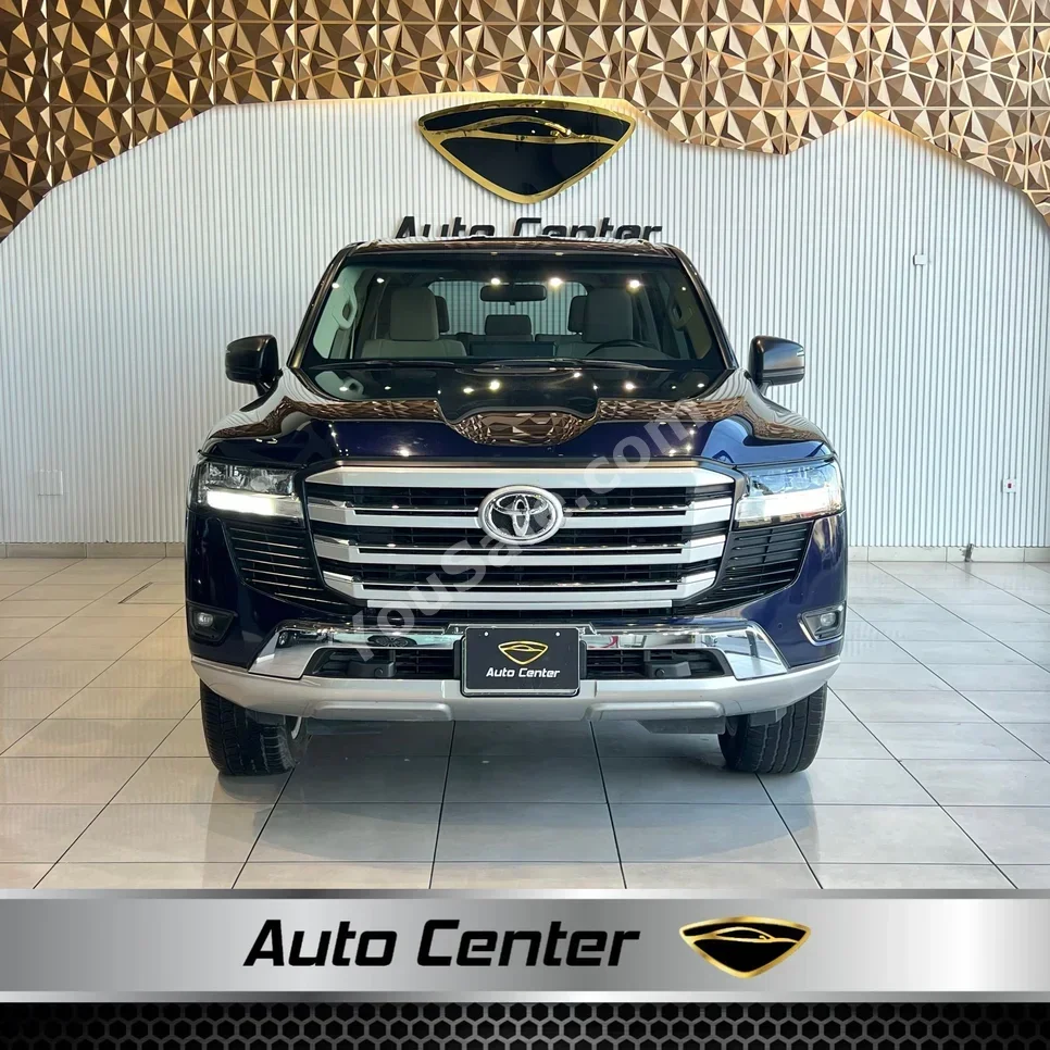 Toyota Land Cruiser GXR Diesel 2023 Automatic 37,000 KM 6 Cylinder SUV Blue