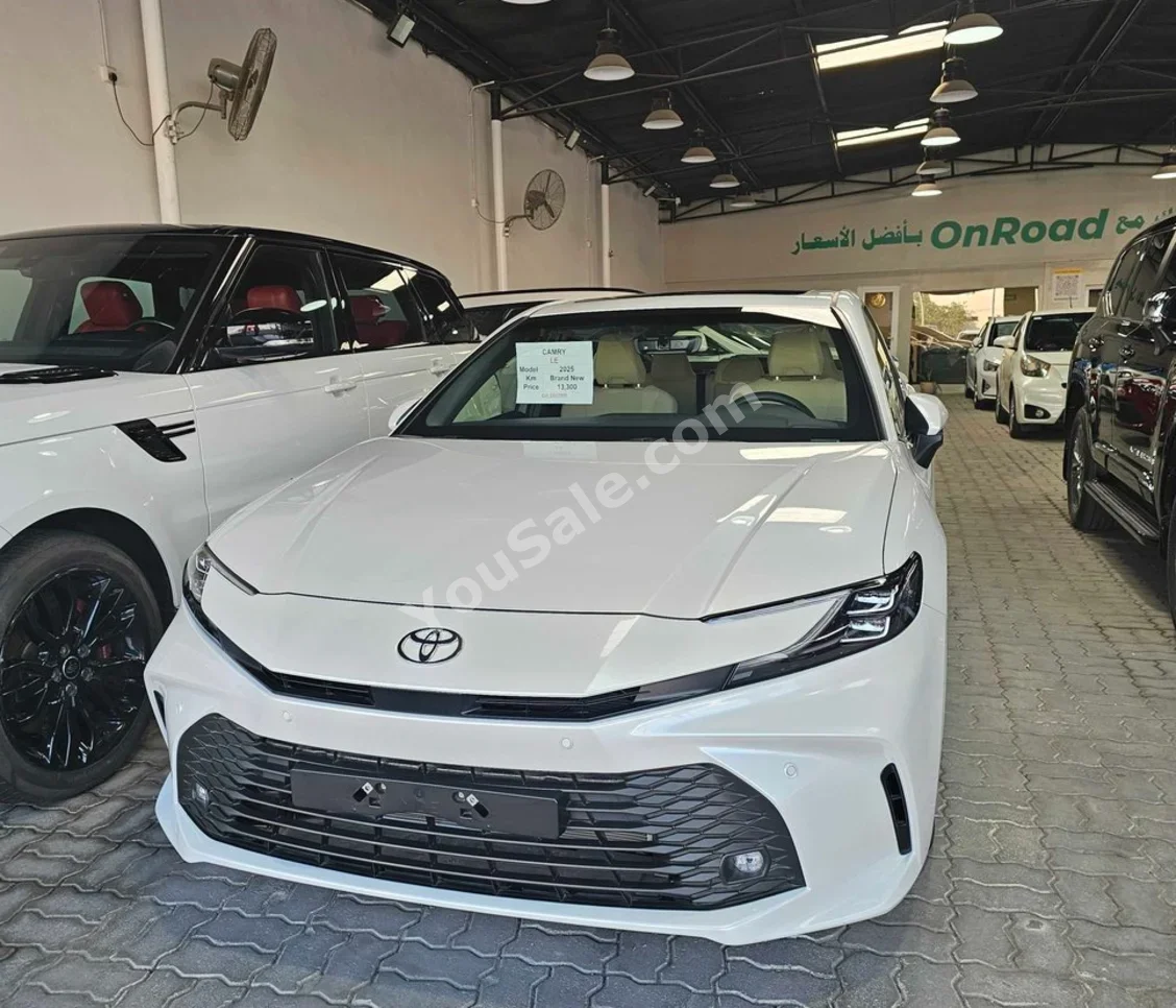 Toyota  Camry  LE  2025  Automatic  0 KM  6 Cylinder  Sedan  Pearl  With Warranty