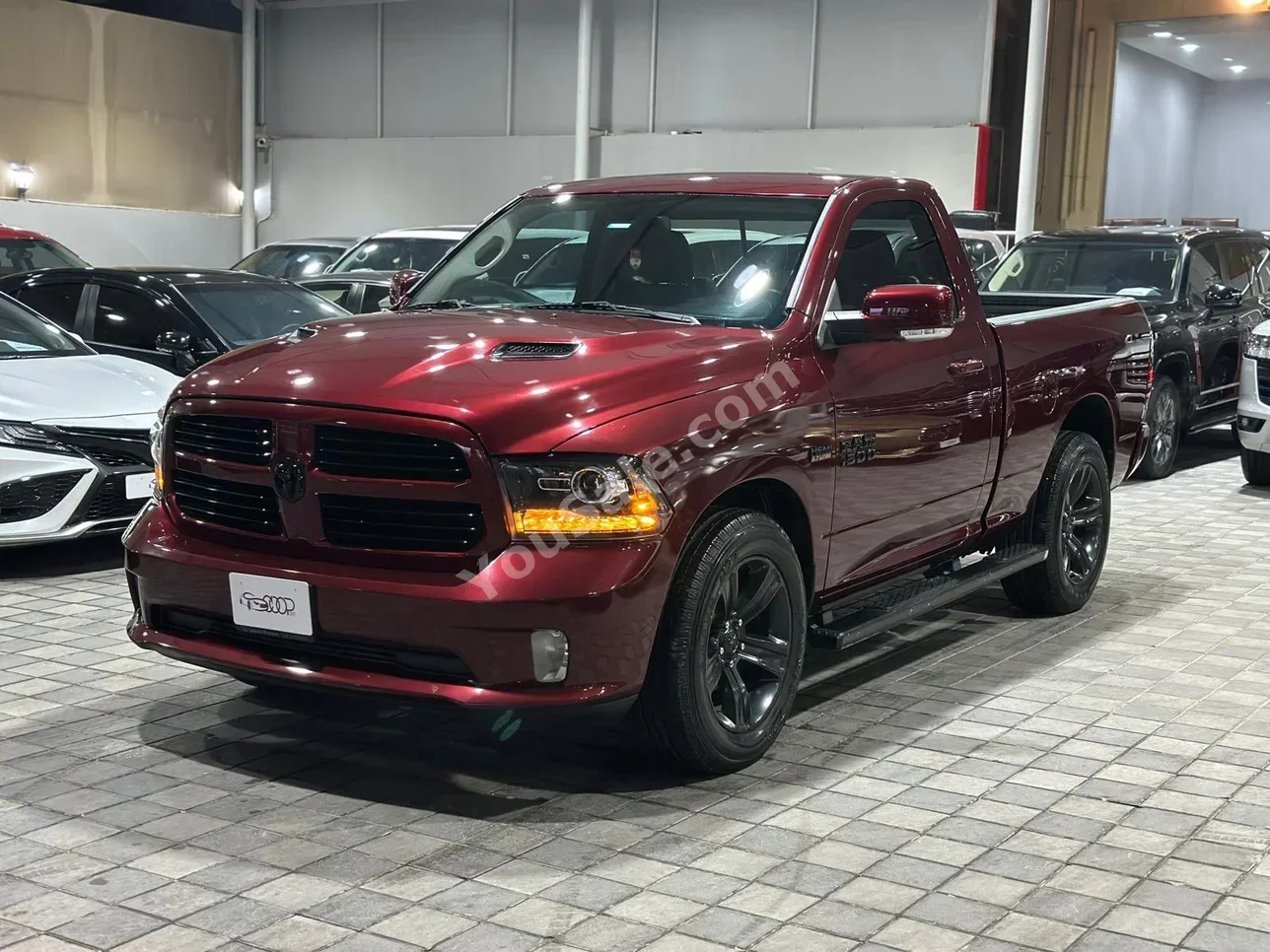 Dodge  Ram  2017  Automatic  129,000 KM  8 Cylinder  SUV  Red