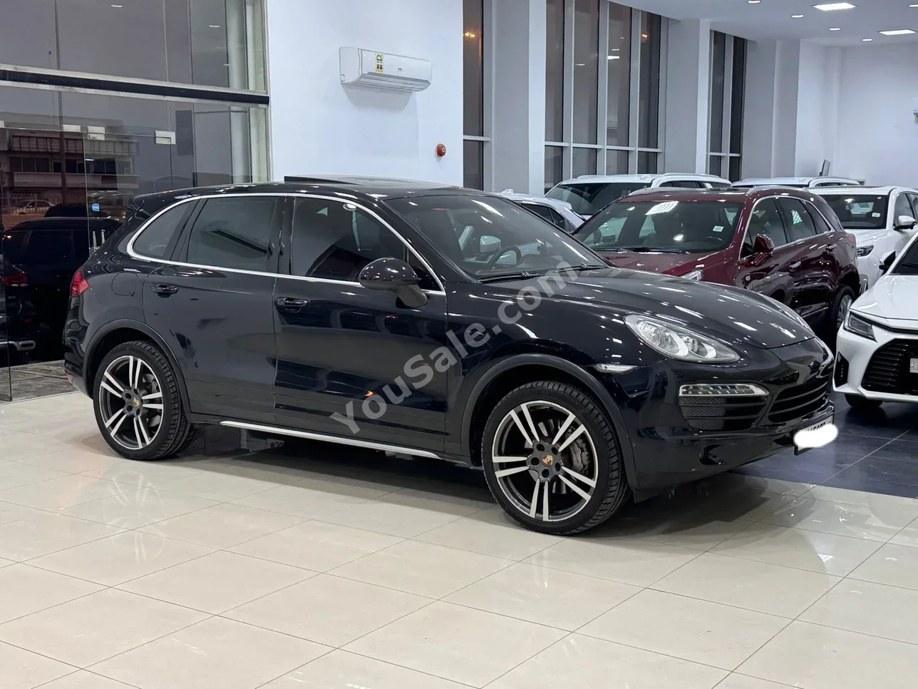 Porsche  Cayenne  S  2014  Automatic  160,500 KM  8 Cylinder  SUV  Black