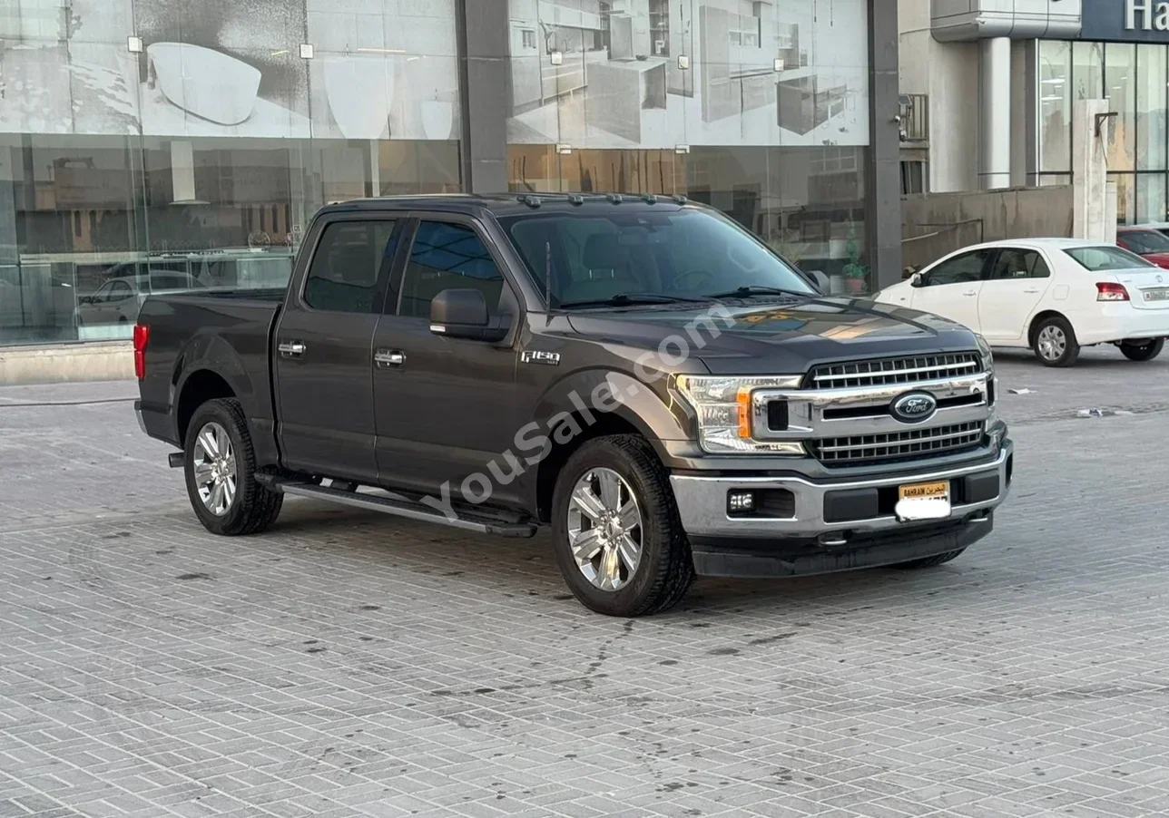 Ford  F  150  2020  Automatic  62,000 KM  6 Cylinder  Pick Up  Gray