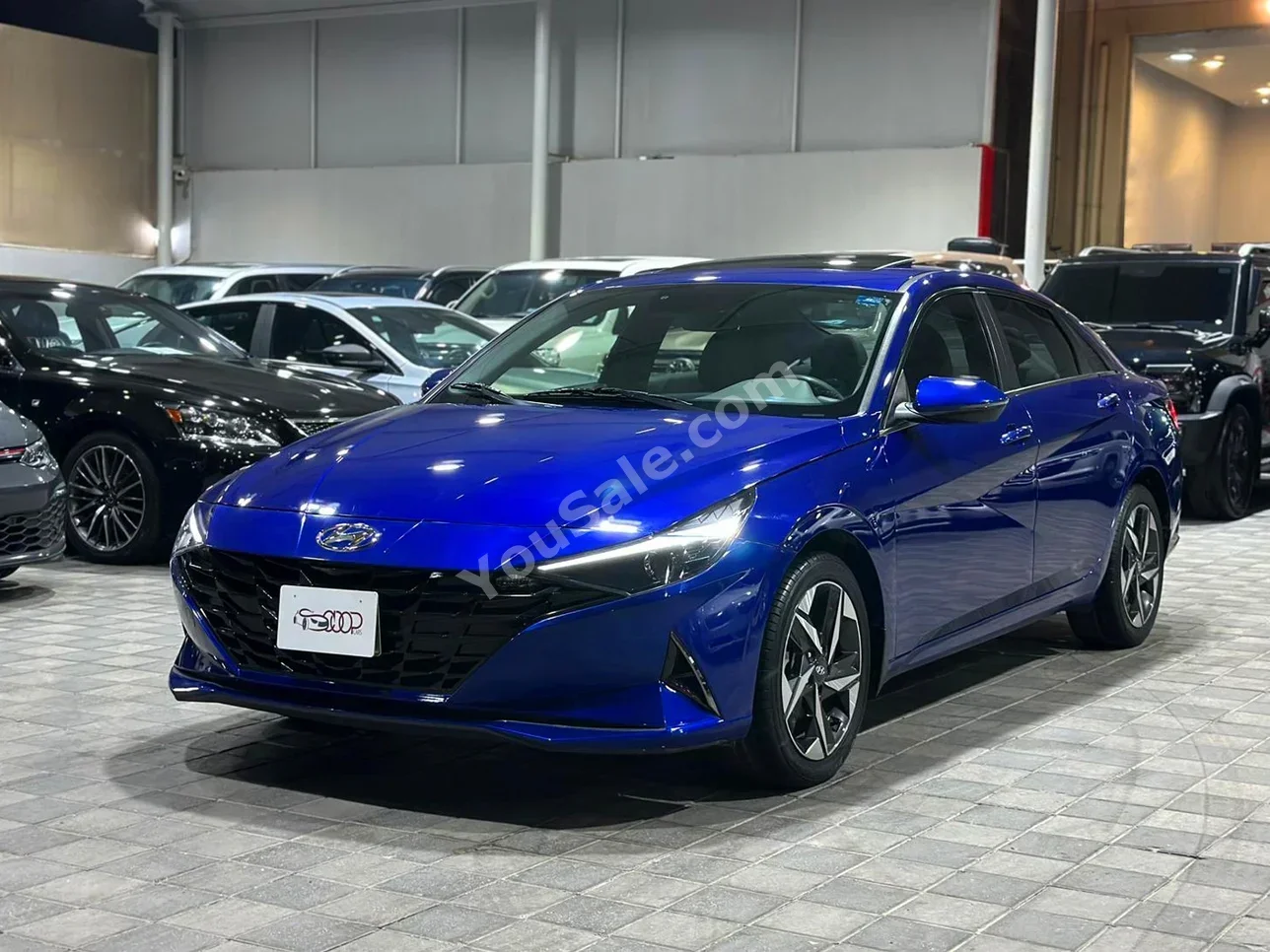 Hyundai  Elantra  2021  Automatic  83,000 KM  4 Cylinder  Sedan  Blue