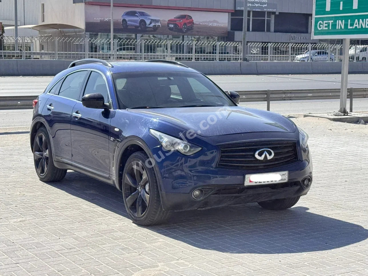 انفنيتي كيو اكس 70 2015 اتوماتك 180,400 كم 6 سلندر اس يو في ازرق