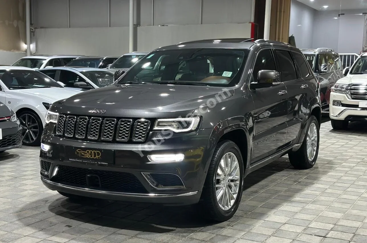جييب  جراند شيروكي  سومت  2018  اتوماتك  160,000 كم  8 سلندر  اس يو في  بيج