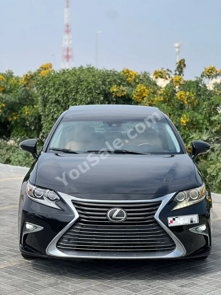 Lexus  ES  350  2016  Automatic  125,000 KM  6 Cylinder  Sedan  Black