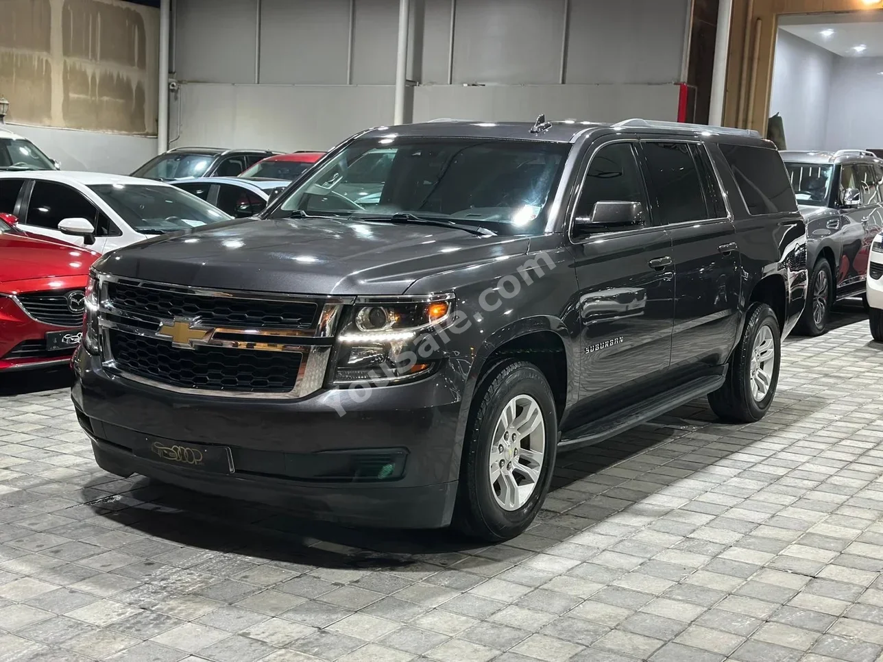 Chevrolet  Suburban  2018  Automatic  289,000 KM  8 Cylinder  SUV  Gray