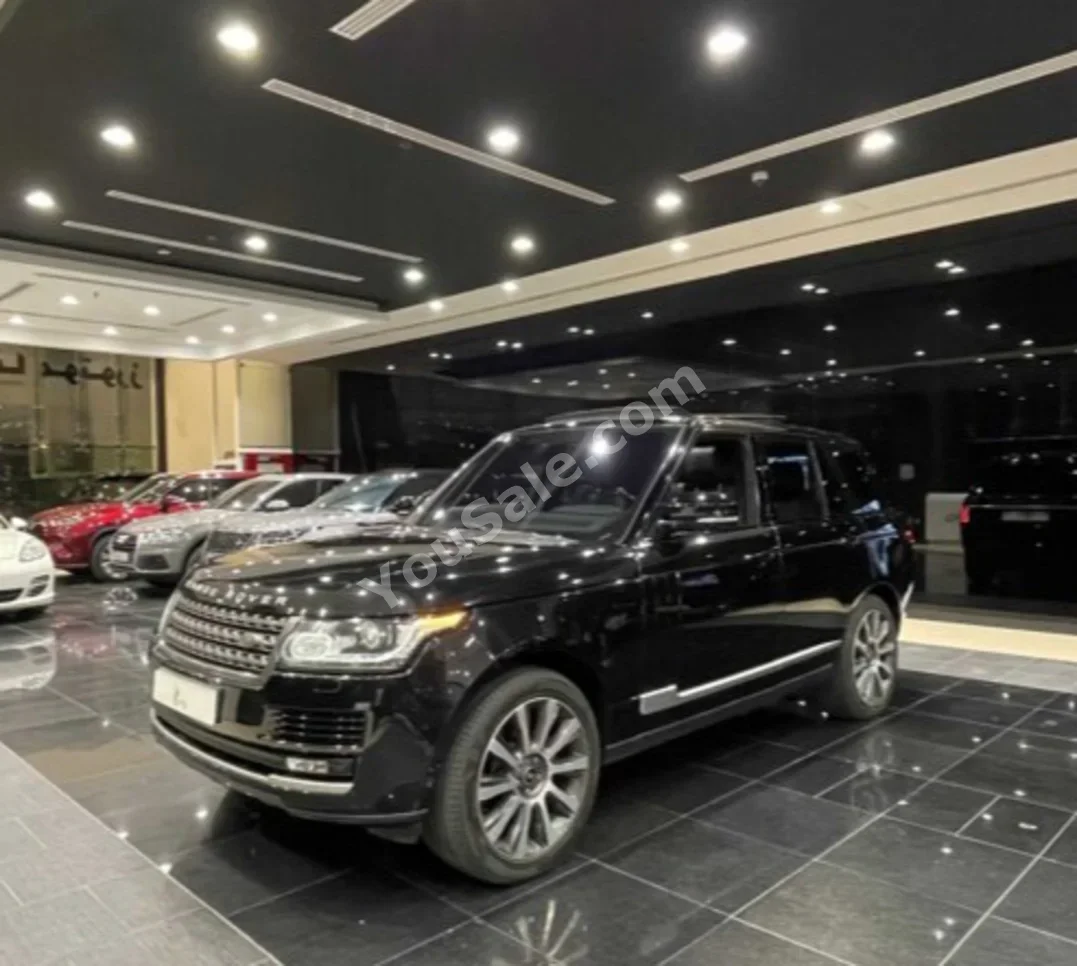 Land Rover  Range Rover  HSE  2015  Automatic  199,000 KM  8 Cylinder  SUV  Black