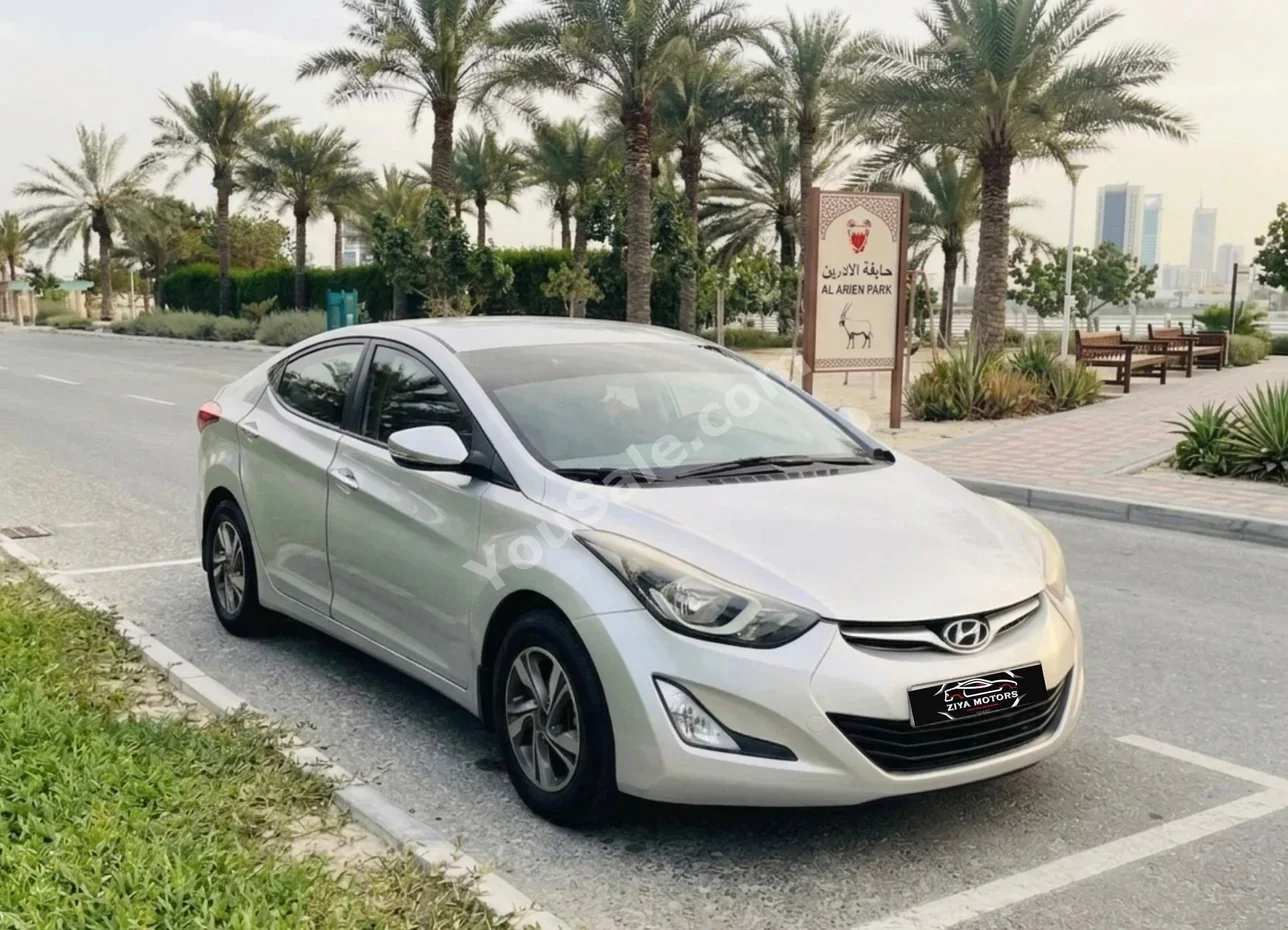 Hyundai  Elantra  2016  Automatic  154,000 KM  4 Cylinder  Sedan  Silver