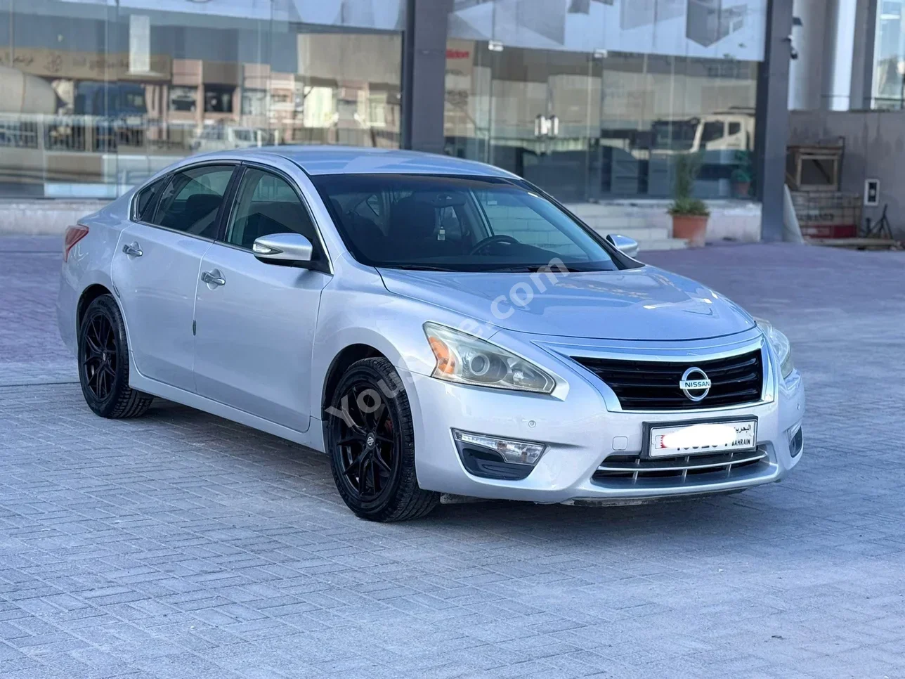 Nissan  Altima  2013  Automatic  177,100 KM  4 Cylinder  Sedan  Silver
