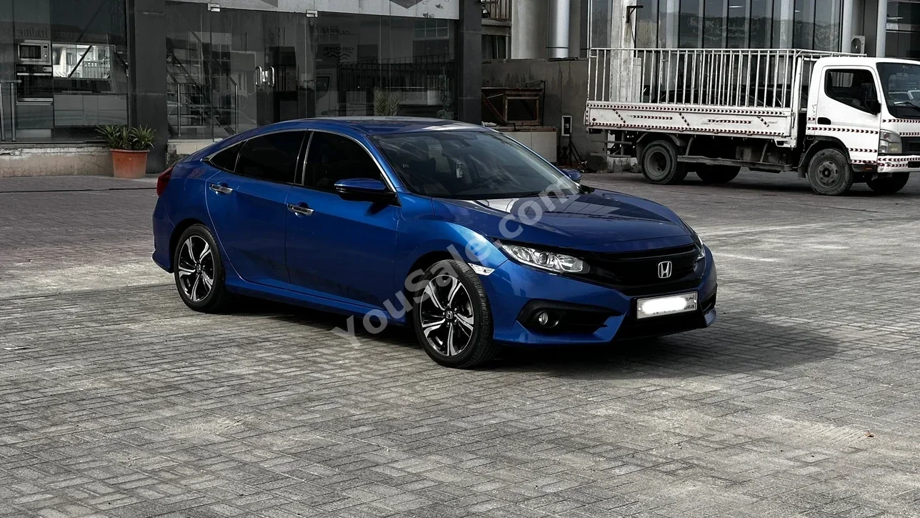 Nissan  Altima  2018  Automatic  70,000 KM  4 Cylinder  Sedan  Blue