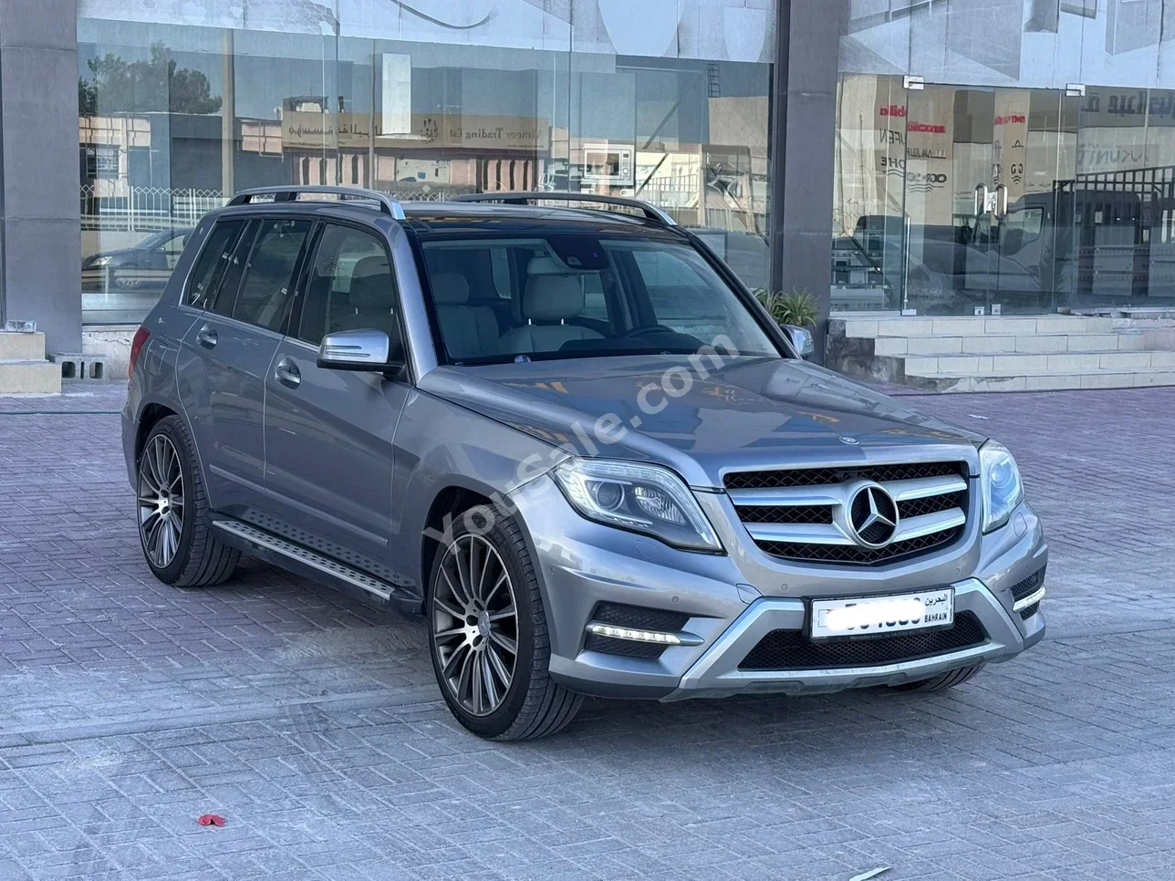 Mercedes-Benz  GLK-Class  350  2013  Automatic  263,400 KM  5 Cylinder  SUV  Silver