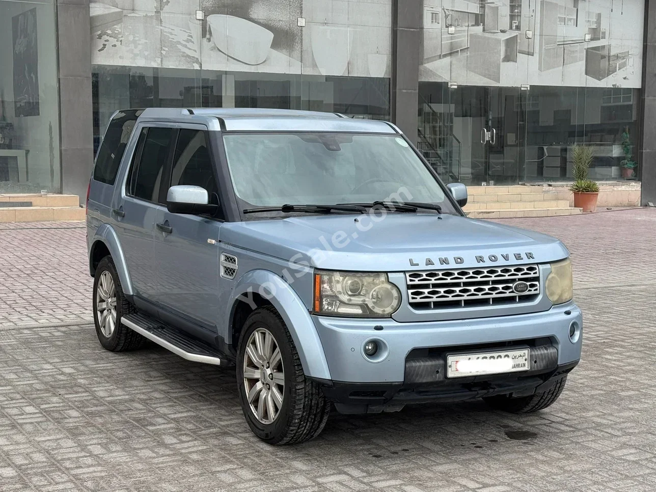 Land Rover LR4 SE 2013 Automatic 232,250 KM 8 Cylinder SUV Silver