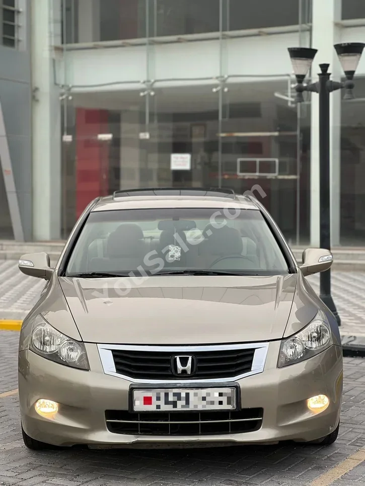 Honda  Accord  2009  Automatic  200,000 KM  4 Cylinder  Sedan  Gold