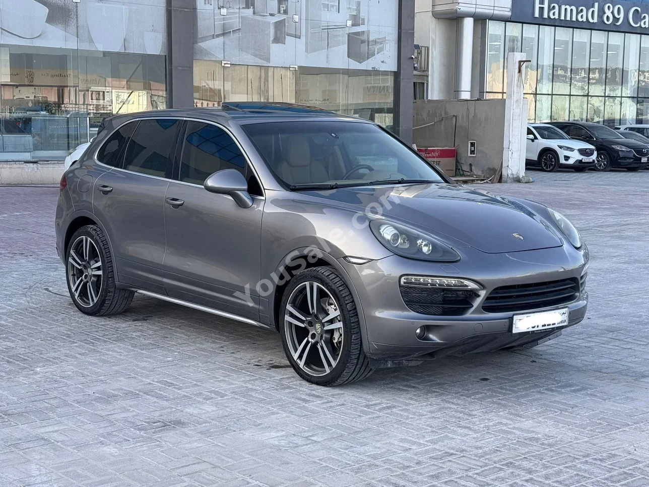 Porsche  Cayenne  S  2012  Automatic  177,150 KM  8 Cylinder  SUV  Gray